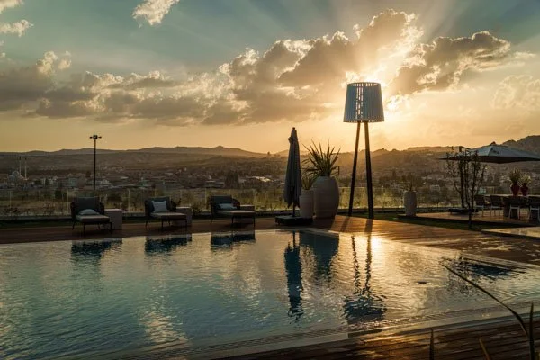 Die Poolterrasse von The Boutique Cappadocia